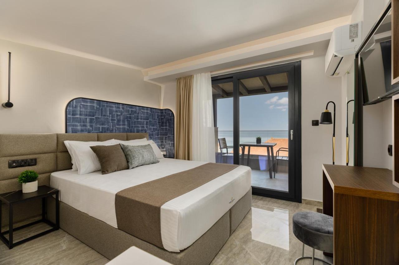 Costa De Luxe Suites Leptokarya  Room photo